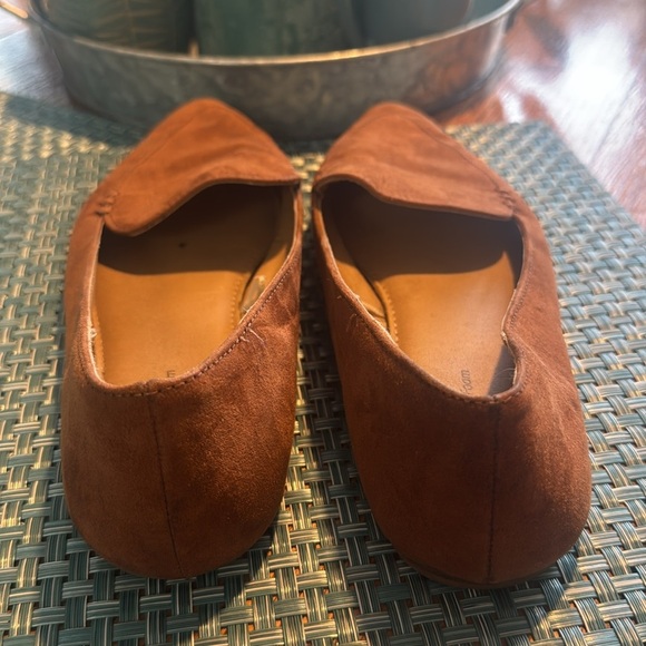 Time and Tru Suede Casual Flats - Size 8 - Picture 3 of 7
